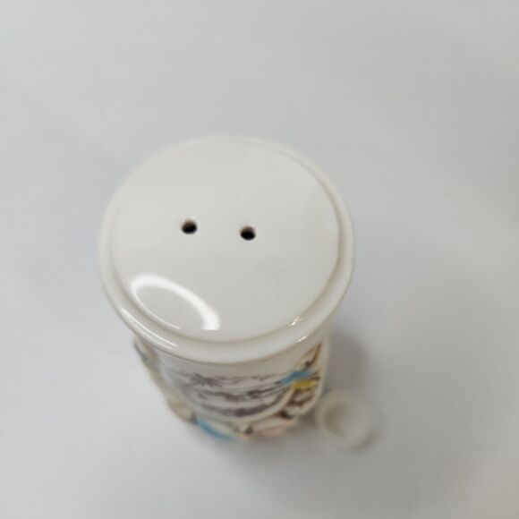 Vintage St. Thomas Seashell Salt And Pepper Shakers, ceramic - Picture 8 of 11